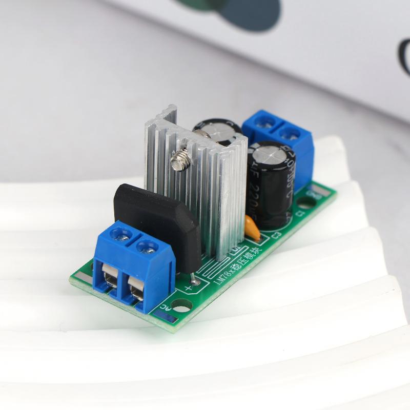 وحدة تنظيم الجهد الكهربائي L78 - مراجعة Diy Electronics For Sale وسعره