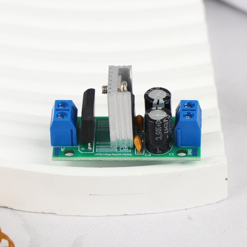 وحدة تنظيم الجهد الكهربائي L78 - مراجعة Diy Electronics For Sale وسعره